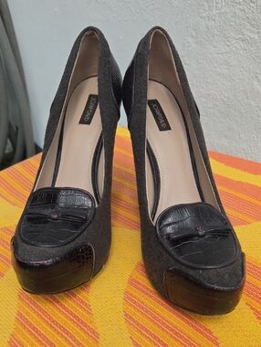 Joan & David Dark Brown Wool and Croc-Trim Platform Pumps